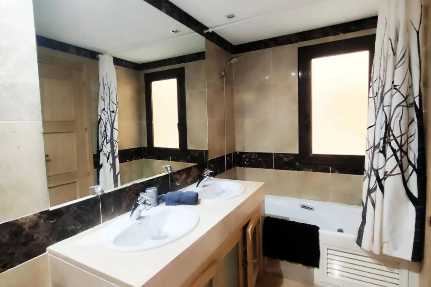 Apartamento Blue Horizon مانيلفا شقة